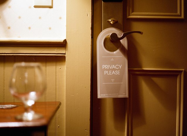 Saling Mengerti Kesibukan dan Menghargai Privacy