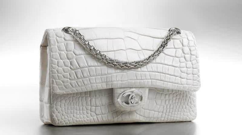 The Chanel Diamond Forever Classic Bag, USD 261 ribu